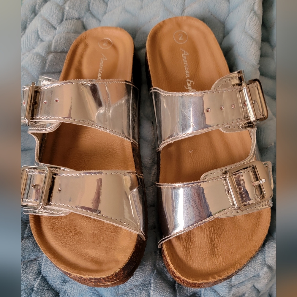 American Eagle Girls Birkenstock style Slide Sandals Silver Size 2